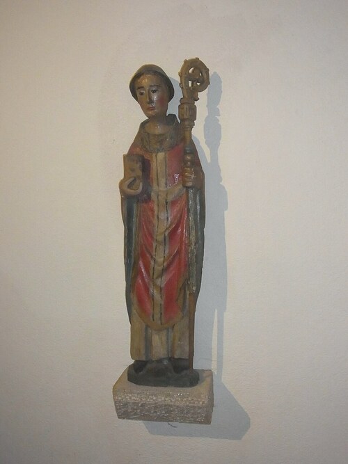 Statue polychrome de saint Guénolé, fondateur de l'abbaye de Landévennec